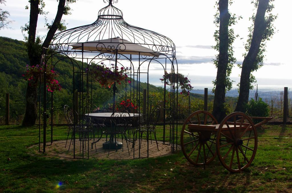 Auberge Les Tables Du Ban Saint-Pierre-la-Palud Экстерьер фото