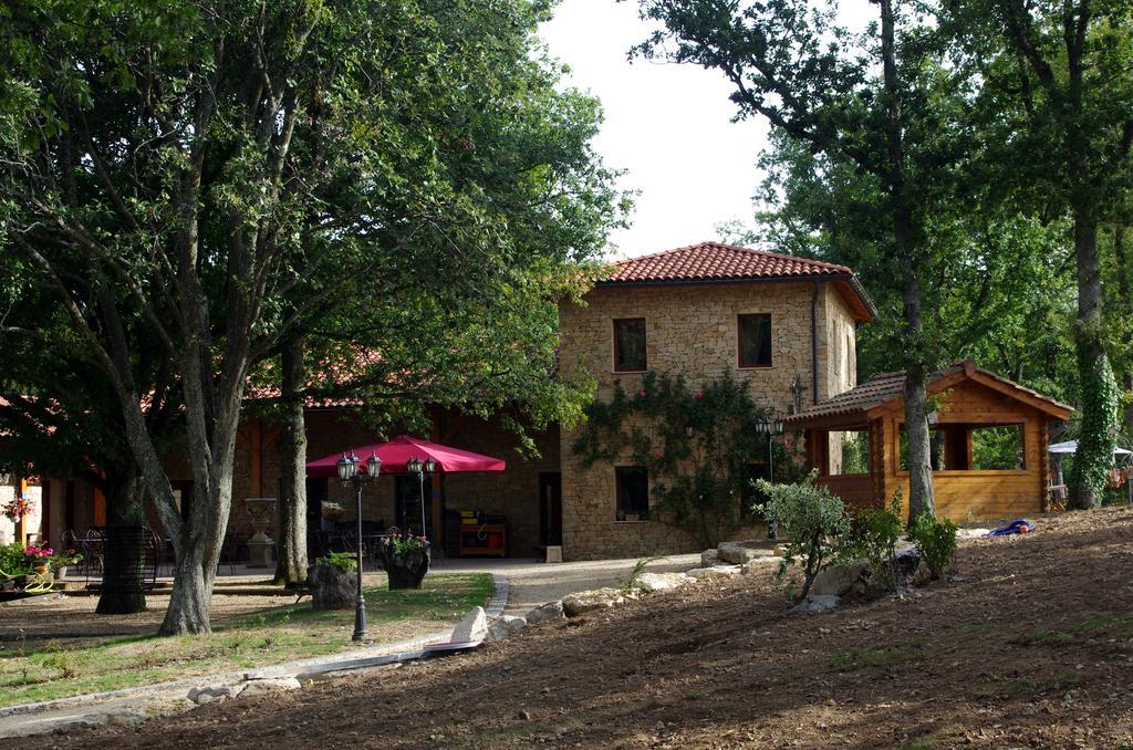 Auberge Les Tables Du Ban Saint-Pierre-la-Palud Экстерьер фото